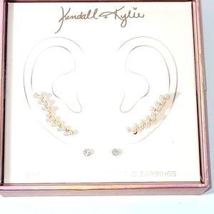 ❤️ NEW-Kendall & Kylie sel of earrings